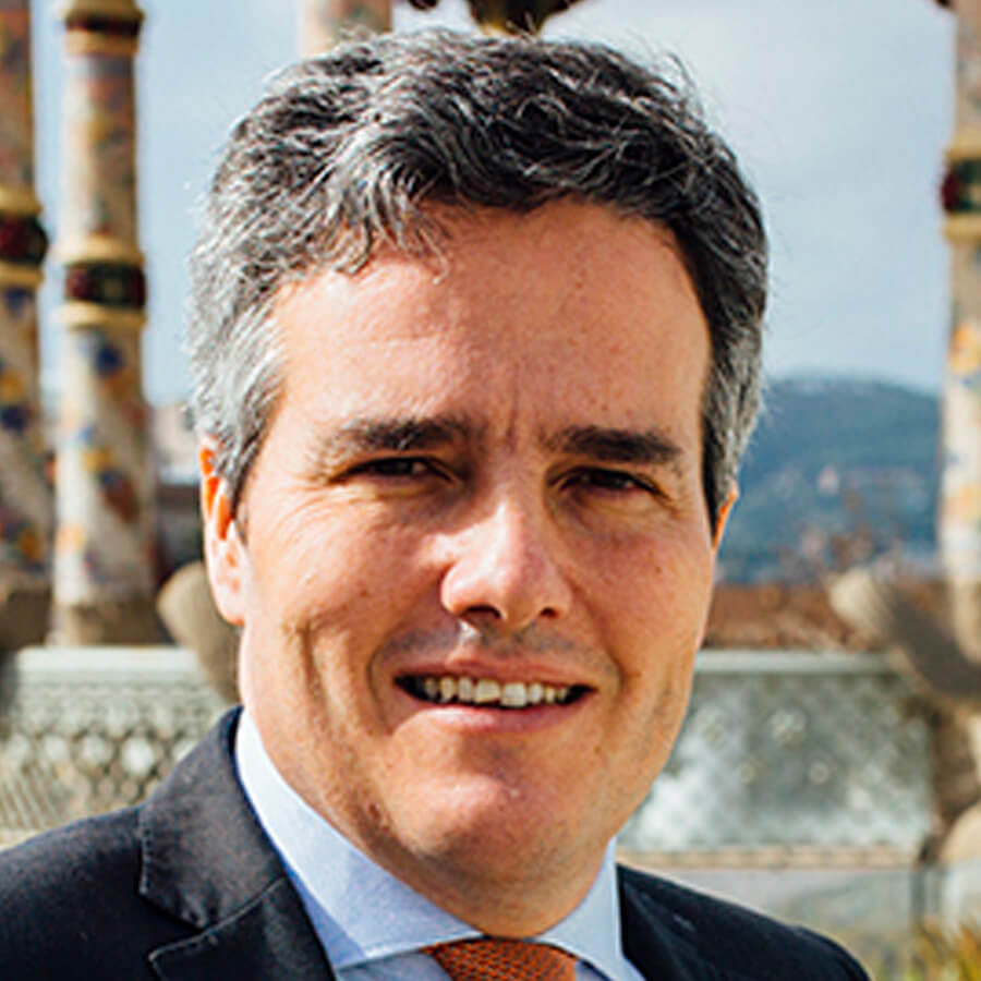 Alex Borrell, Accenture